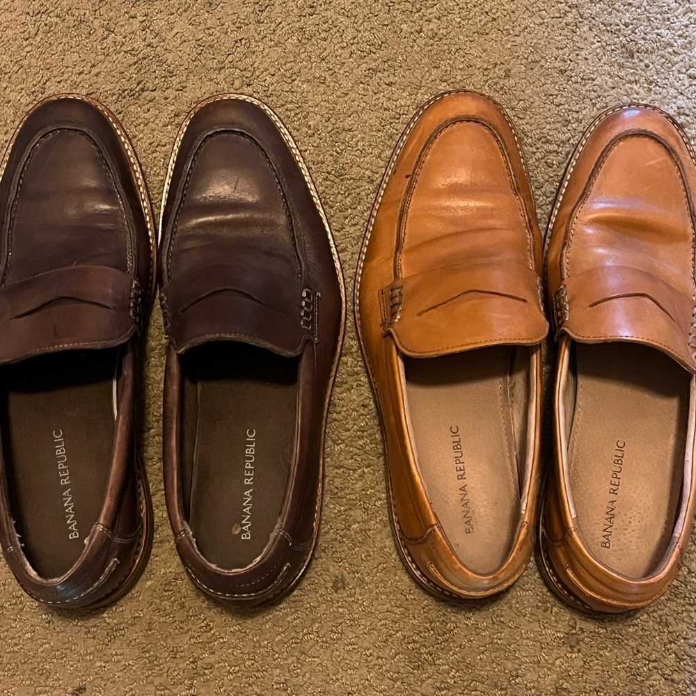 2 PAIRS Banana Republic Brown and Tan Leather Loafers Slip-Ons Size 8